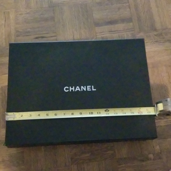Large Chanel Shoe Box​ - Picture 7 of 10